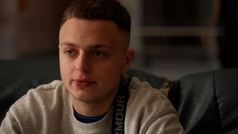 'Aterrador, frío, hambriento y solitario': soldado voluntario comparte experiencia en primera línea