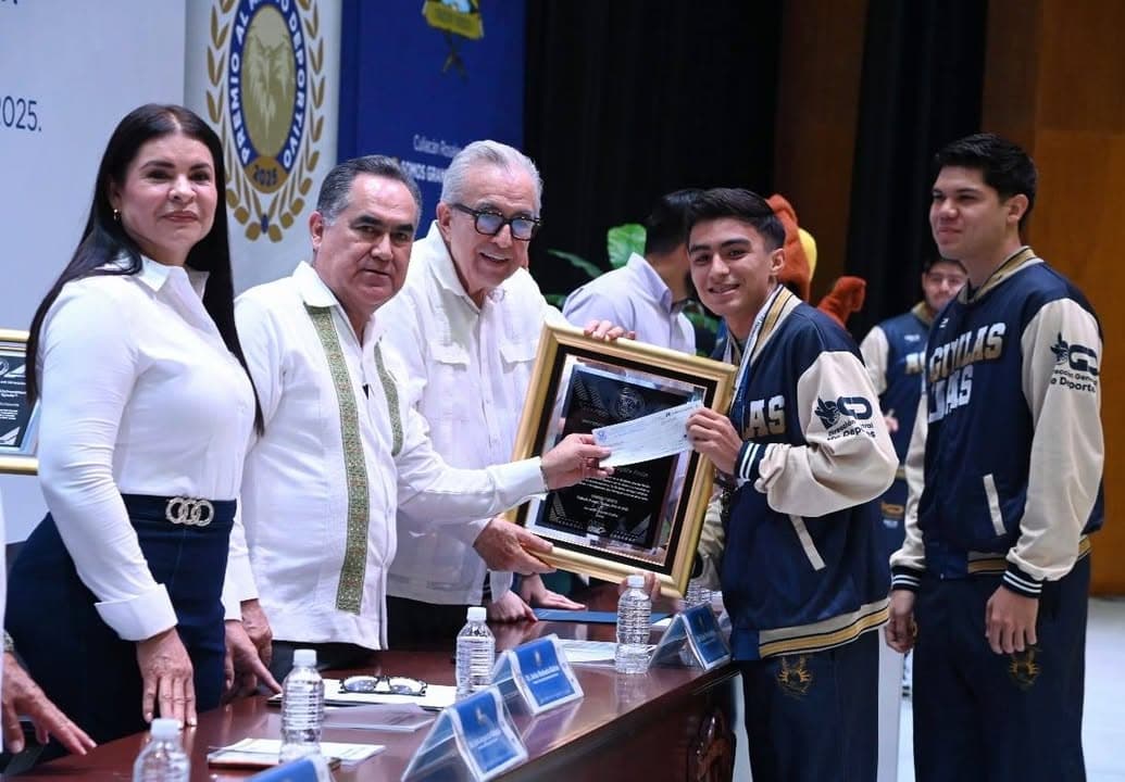 Entrega la UAS reconocimientos y estímulos con motivo al Mérito Deportivo Universitario
