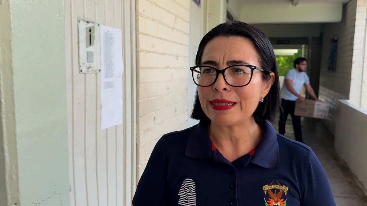 Se integran a la vida universitaria mil 700 estudiantes en la