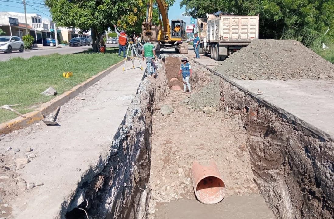 *Avanza la rehabilitación del colector en la Avenida Santa Rosa* _-