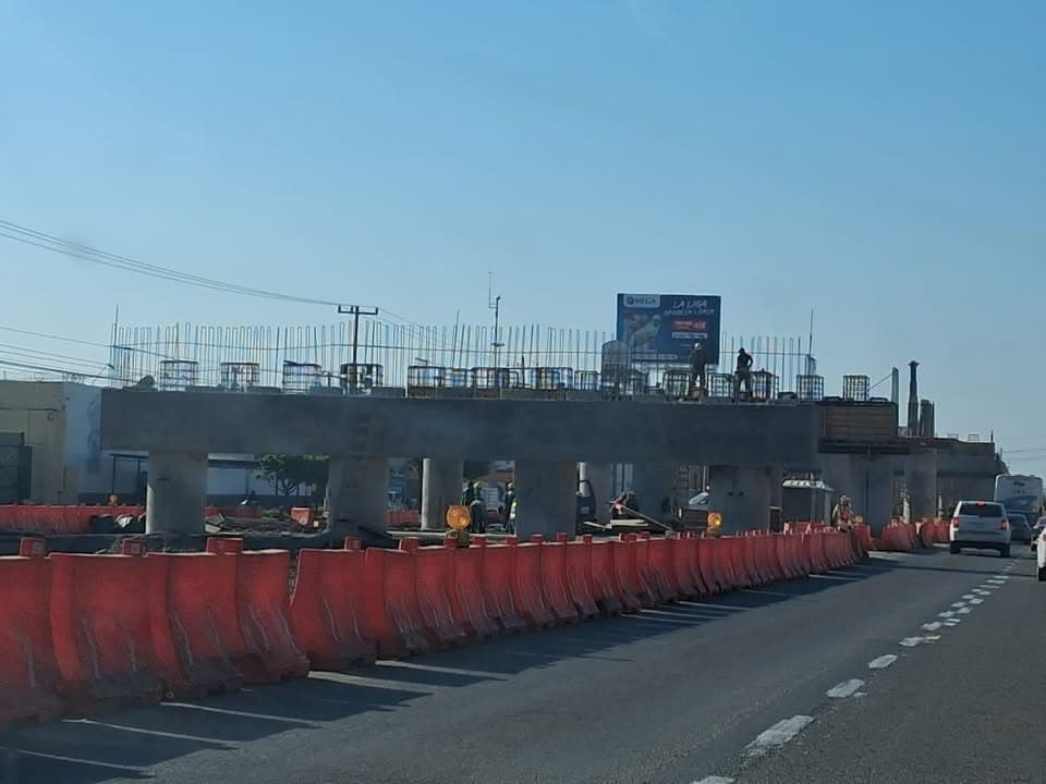 Puente vehicular de la México 15 y Pérez Escobosa muestra gran avance en Mazatlán