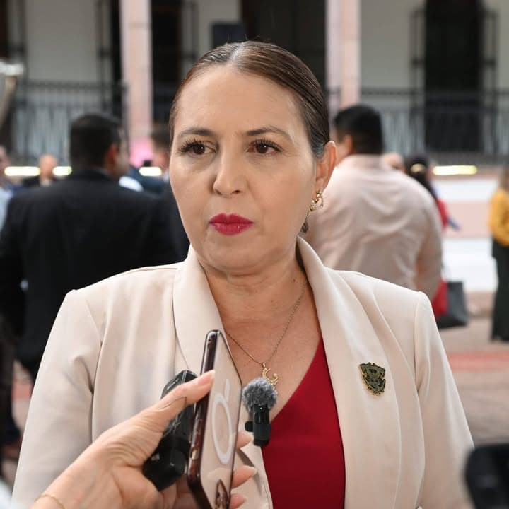 La UAS conmemora, con un acto cívico, el 115 aniversario de