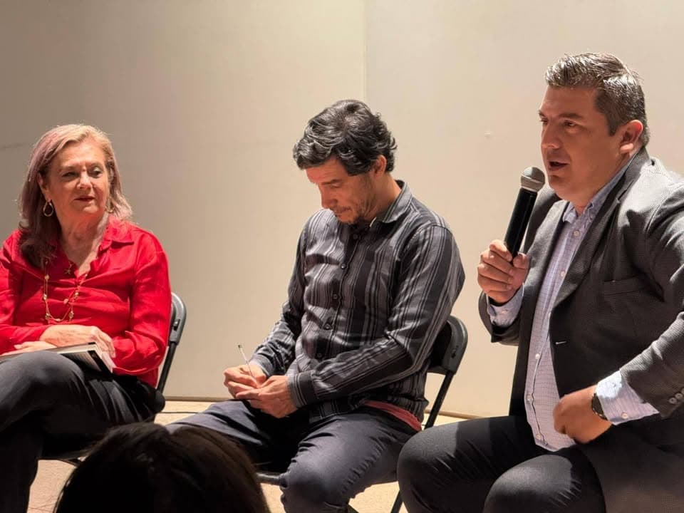 *Vicente Alfonso presenta La noche de las reinas en el Museo