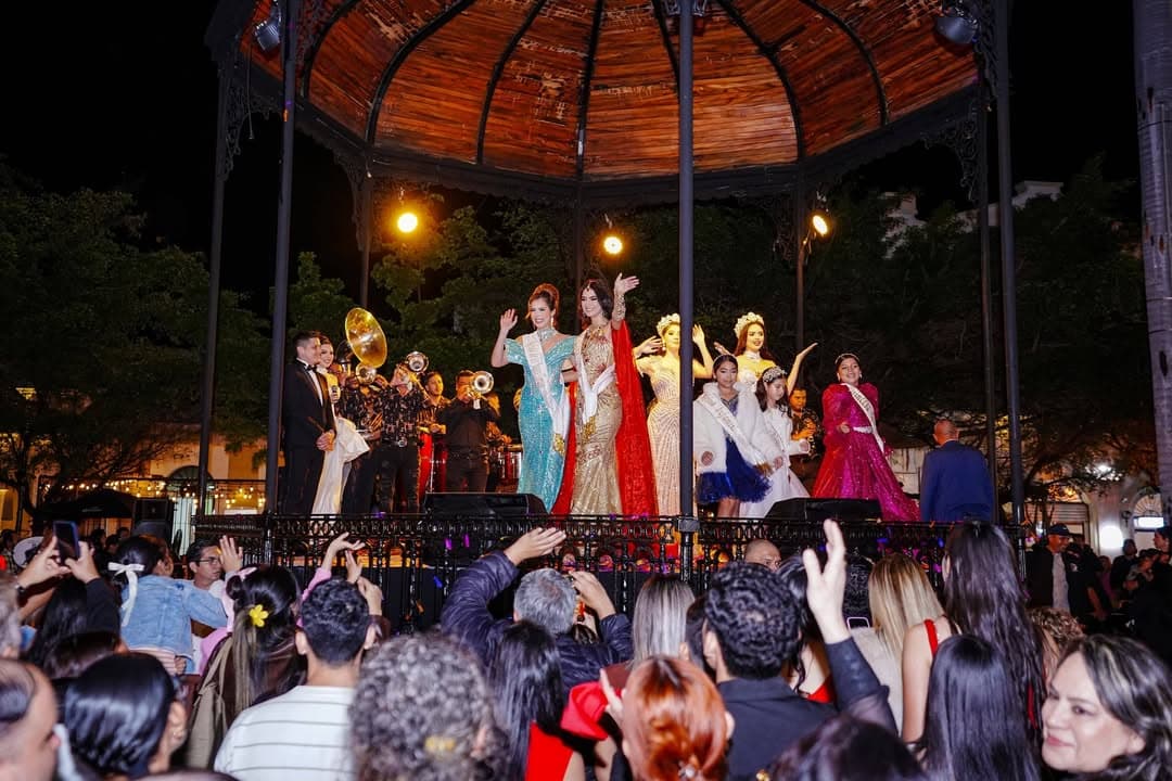 La Plaza Machado se llenó de júbilo con la presentación del
